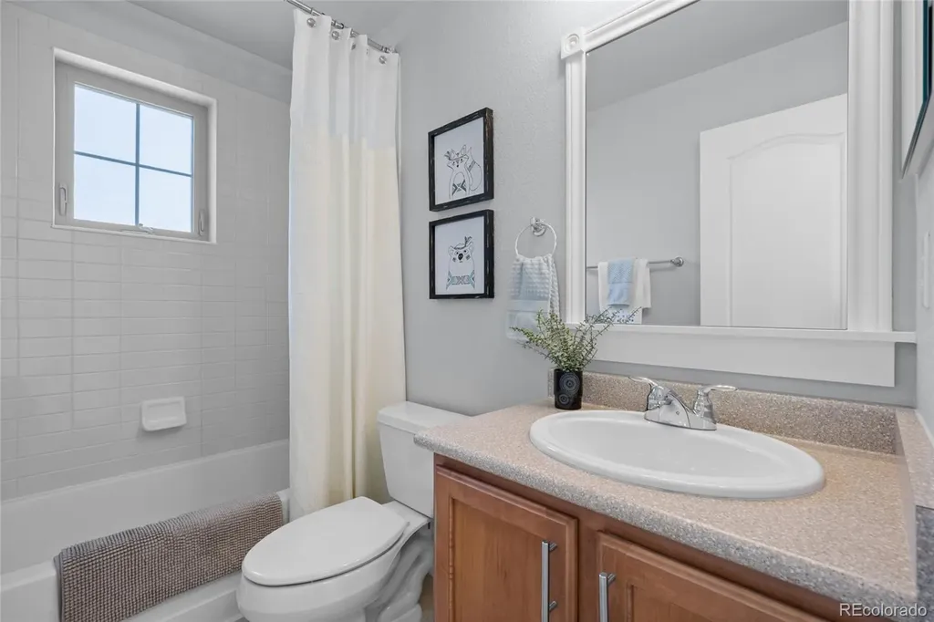 3384 Wabash Street Denver CO 80238