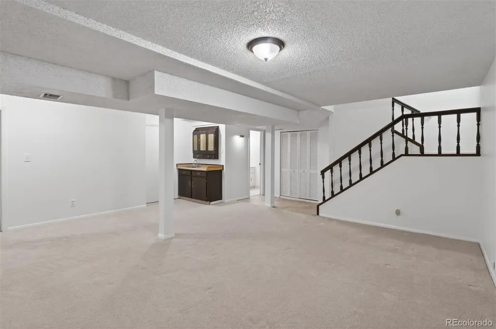 2558 S Vaughn Way Aurora CO 80014