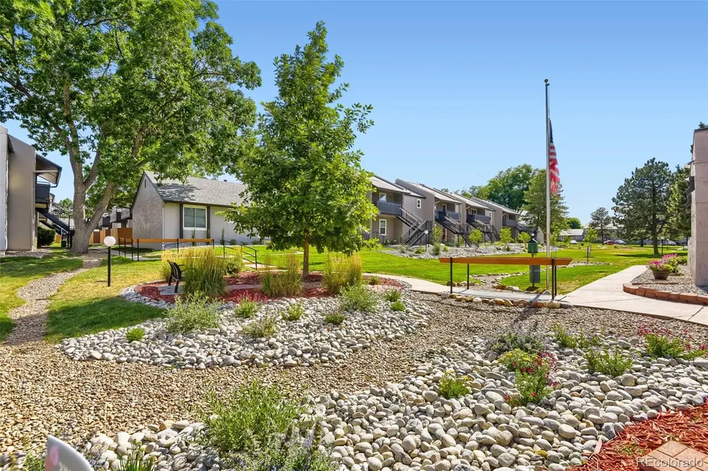7110 S Gaylord Street Centennial CO 80122
