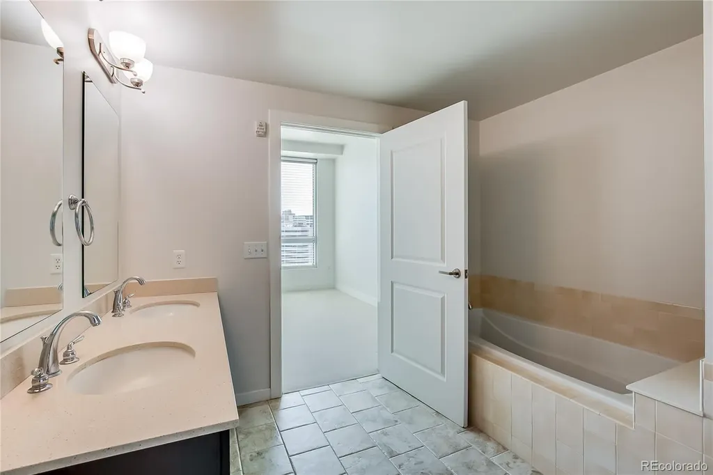 2001 Lincoln Street Denver CO 80202