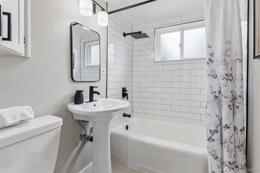 2255 Meade Street Denver CO 80211