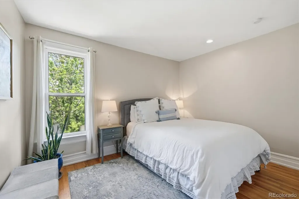 164 S Grant Street Denver CO 80209