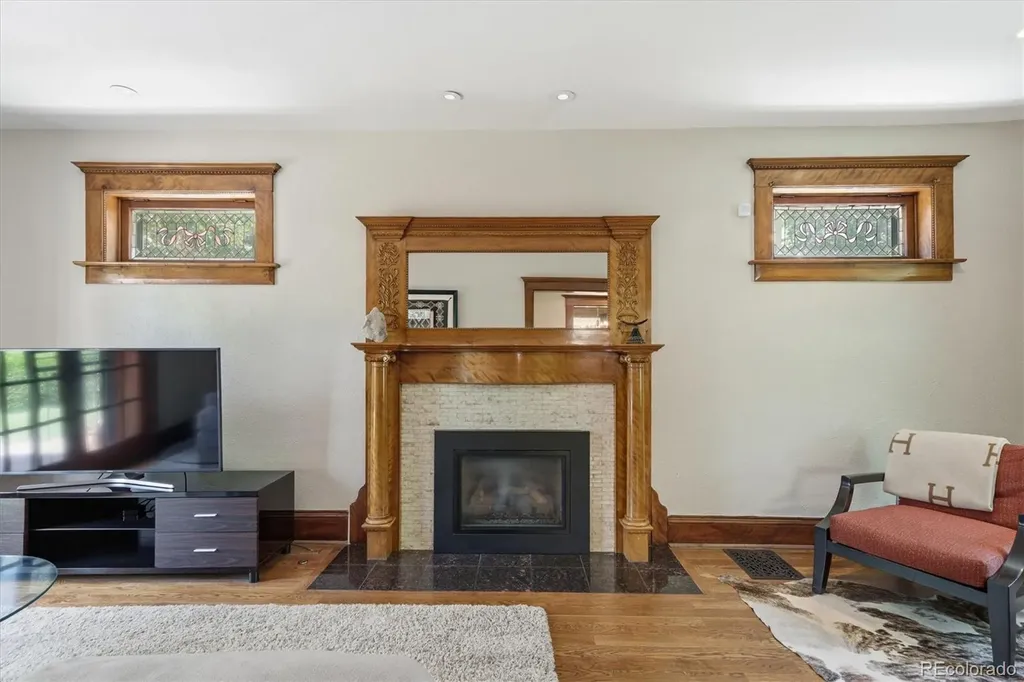 164 S Grant Street Denver CO 80209