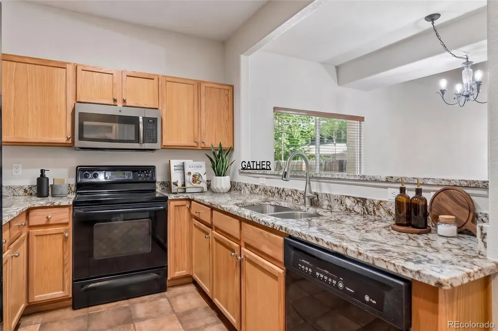 4442 S Auckland Court Aurora CO 80015