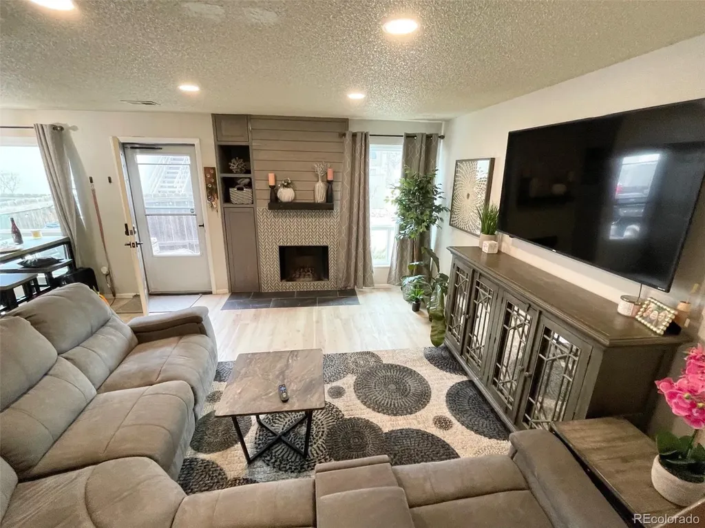 7373 W Florida Avenue Lakewood CO 80232