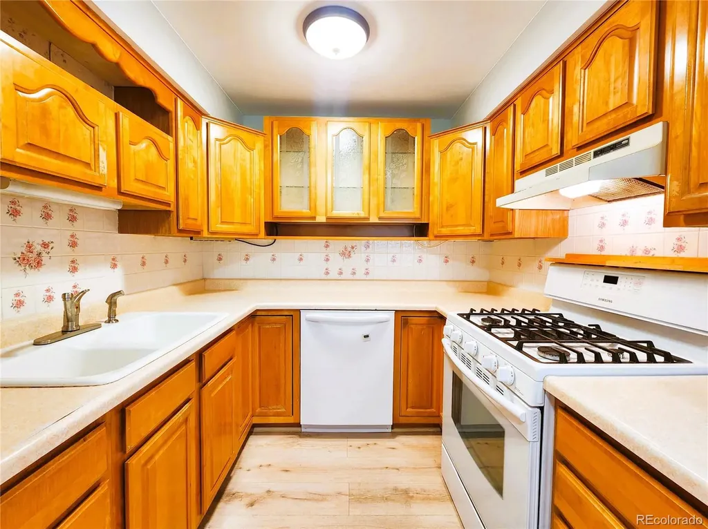 3247 W Pimlico Drive Englewood CO 80110
