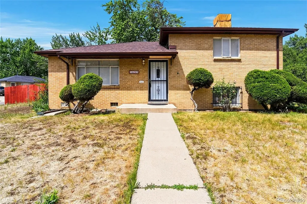 1699 S Winona Court Denver CO 80219