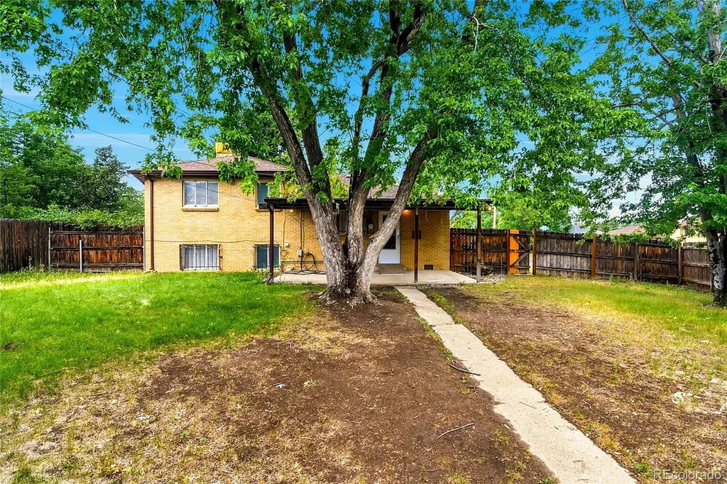 1699 S Winona Court Denver CO 80219