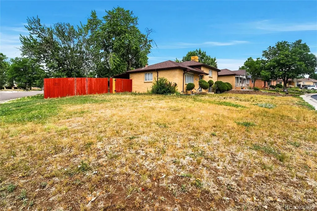 1699 S Winona Court Denver CO 80219
