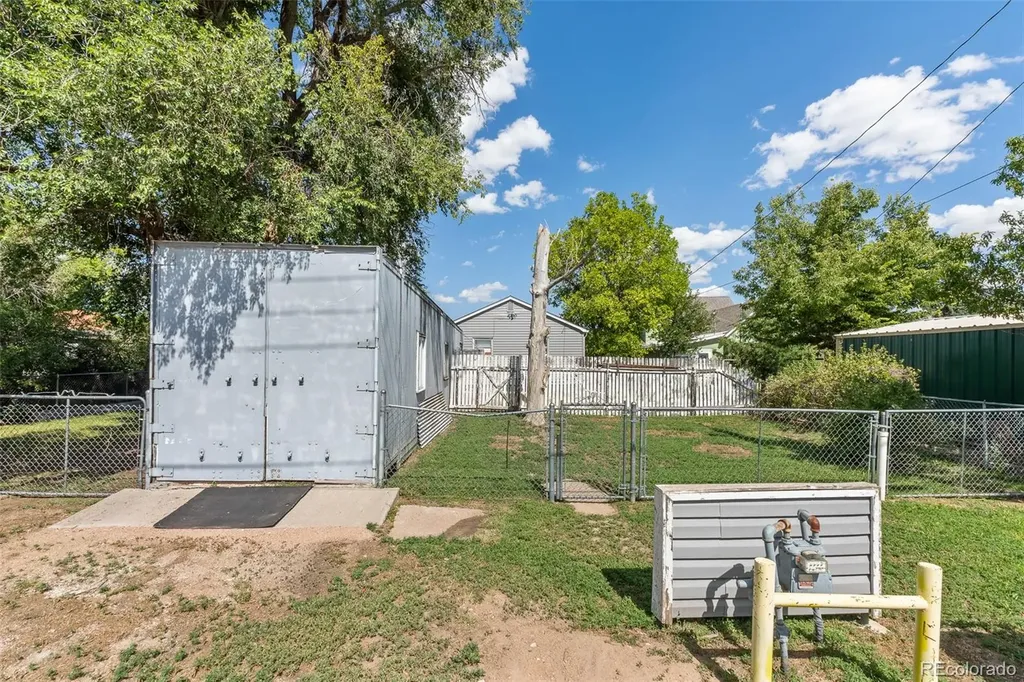 469 Fremont Avenue Akron CO 80720
