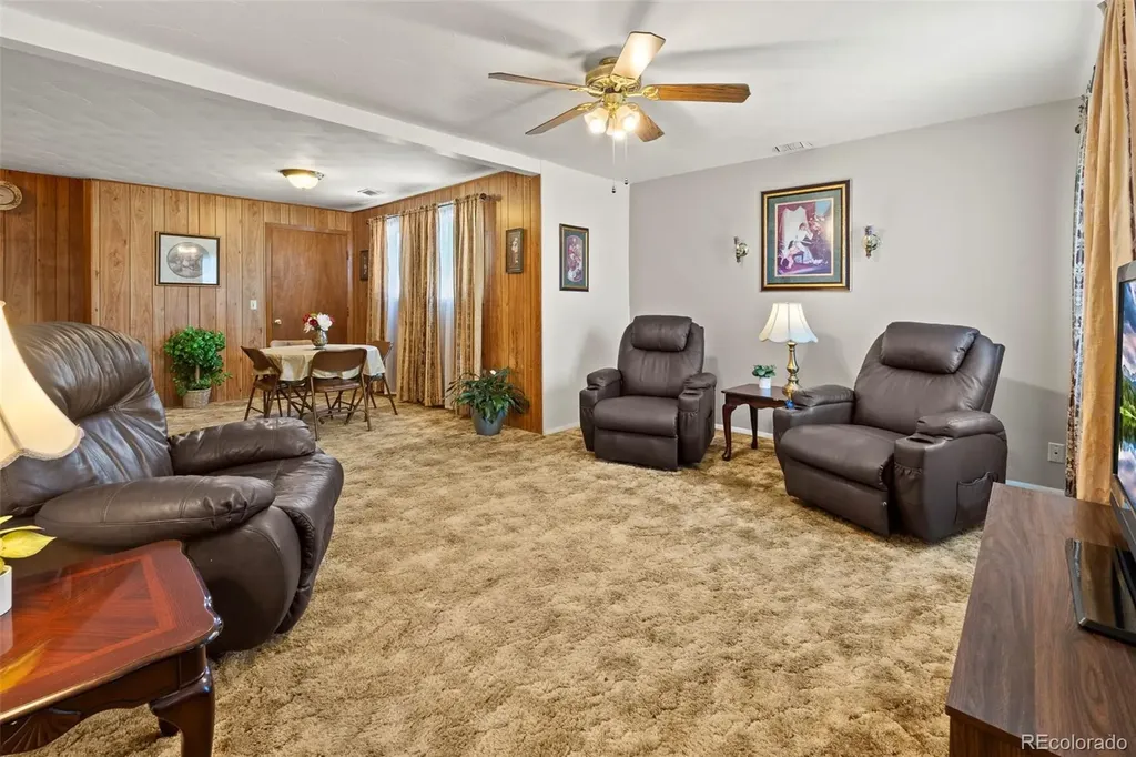 469 Fremont Avenue Akron CO 80720