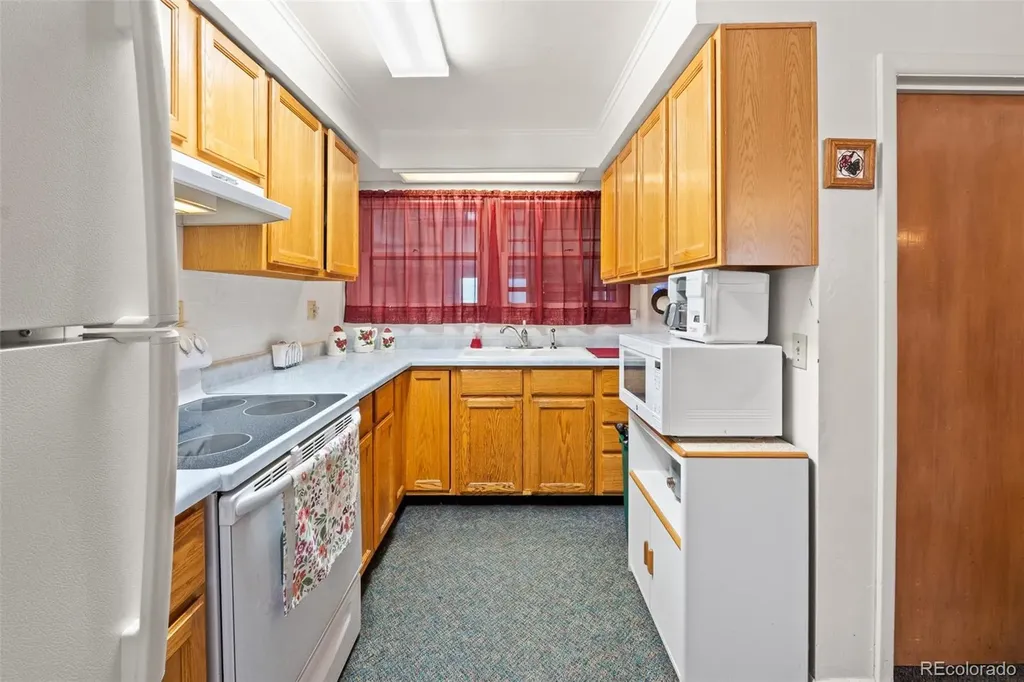 469 Fremont Avenue Akron CO 80720