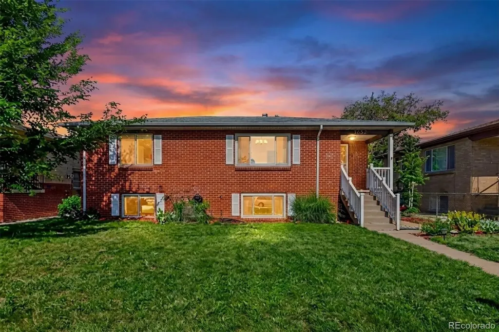 3652 Locust Street Denver CO 80207