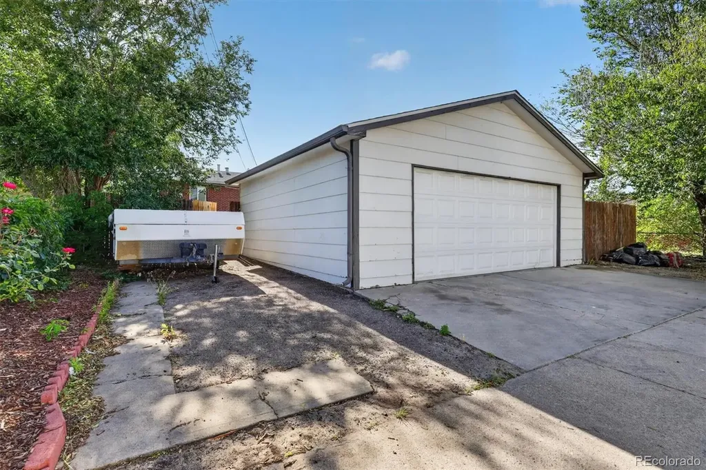 3652 Locust Street Denver CO 80207