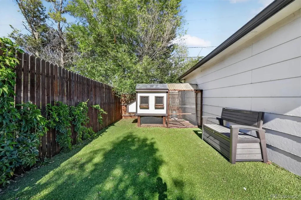 3652 Locust Street Denver CO 80207