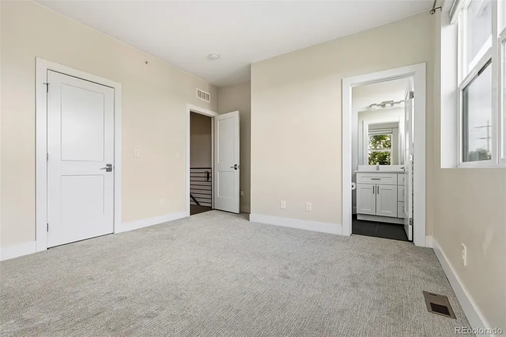 1187 S Navajo Street Denver CO 80223