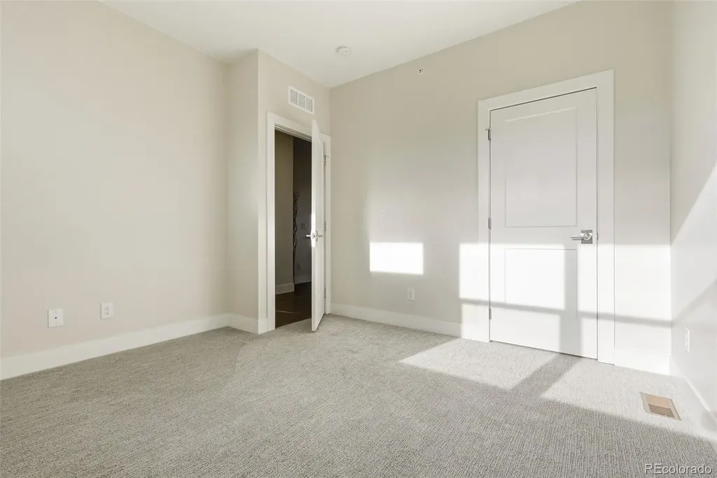 1187 S Navajo Street Denver CO 80223