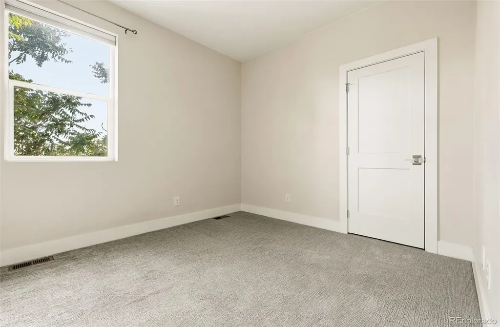 1187 S Navajo Street Denver CO 80223