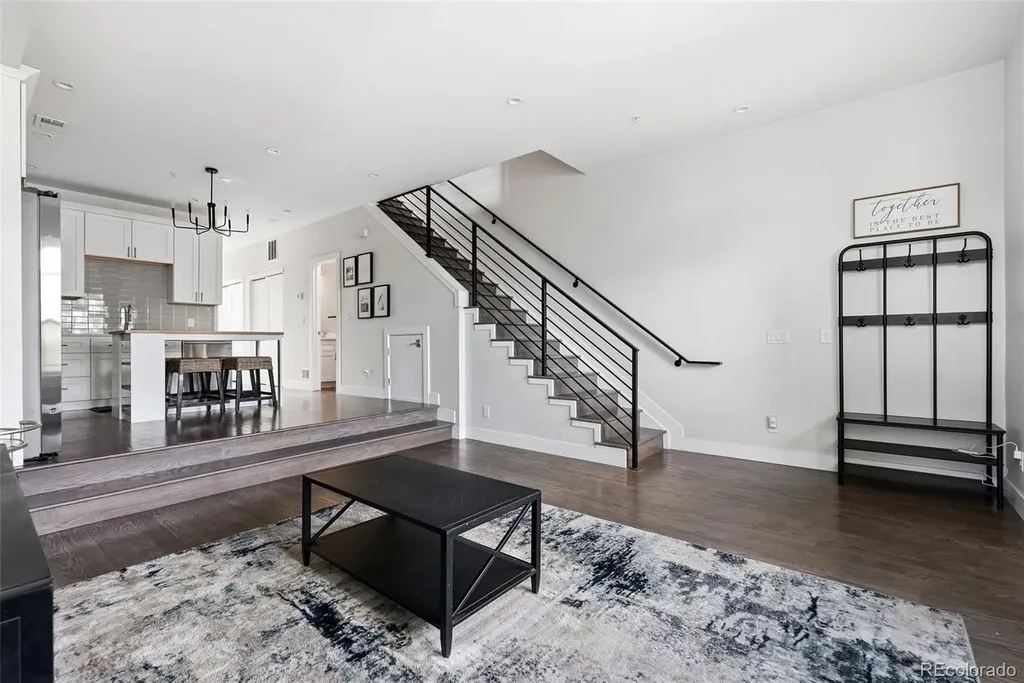 1187 S Navajo Street Denver CO 80223