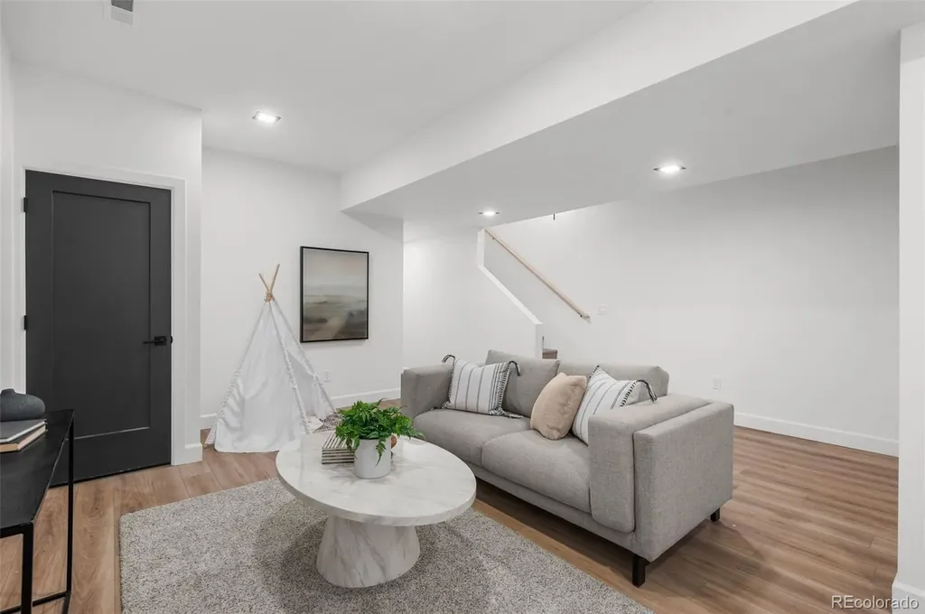 537 Josephine Street Denver CO 80206