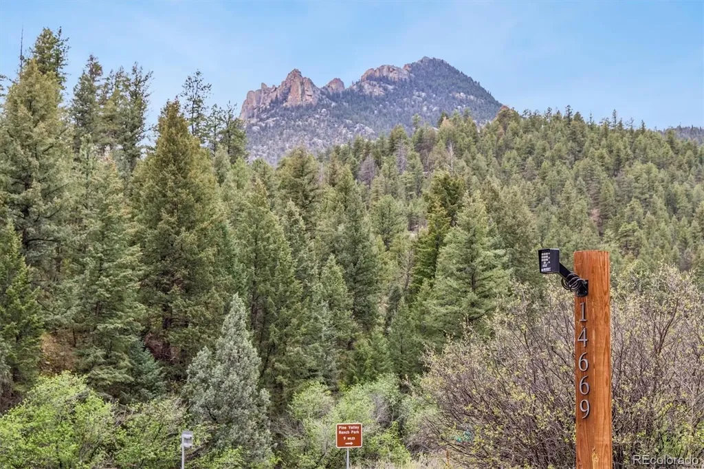 14669 S Foxton Road Conifer CO 80433