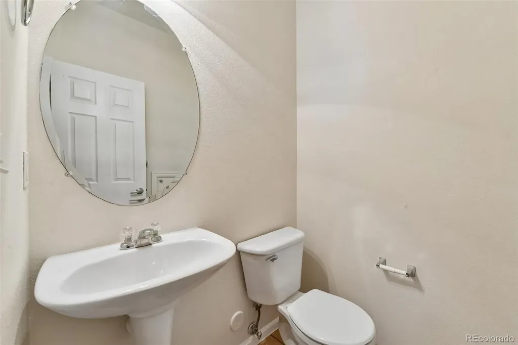 8385 Stonybridge Circle Highlands Ranch CO 80126