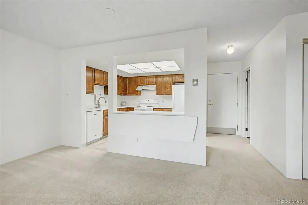 13992 E Marina Drive E Aurora CO 80014