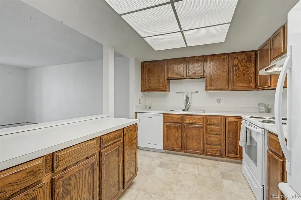 13992 E Marina Drive E Aurora CO 80014