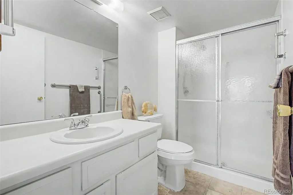 13992 E Marina Drive E Aurora CO 80014