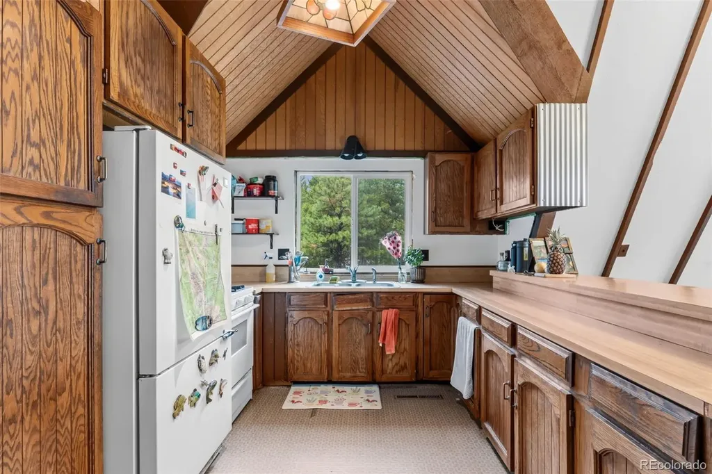 137 B Road Silverthorne CO 80498