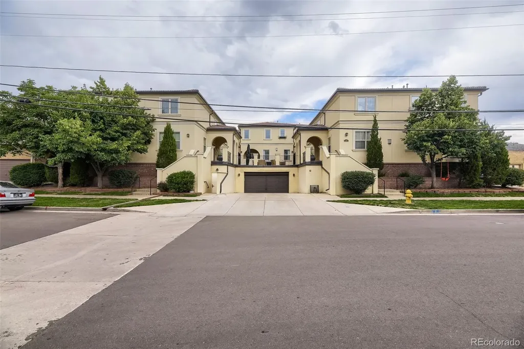 Denver CO, 150 S Harrison Street, Unit 107