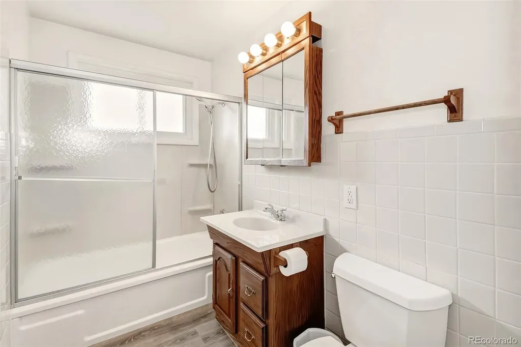 217 Elmwood Drive Colorado Springs CO 80907
