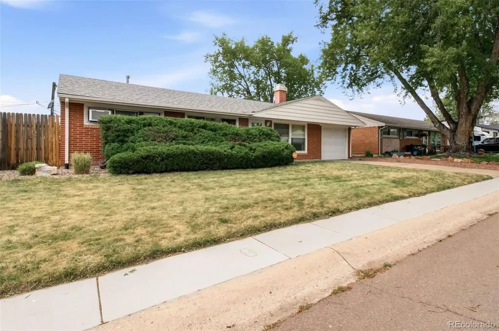 217 Elmwood Drive Colorado Springs CO 80907