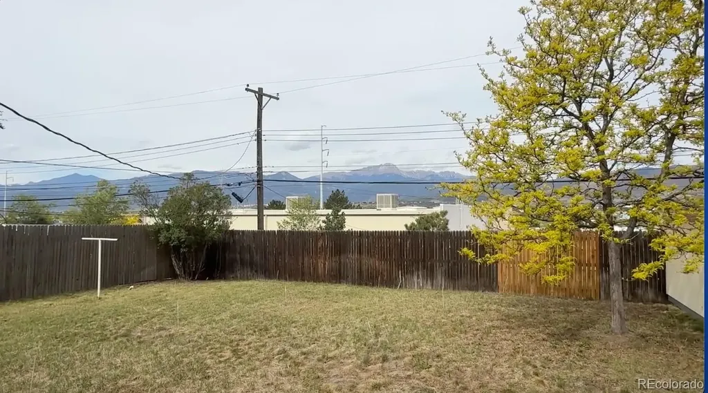 217 Elmwood Drive Colorado Springs CO 80907