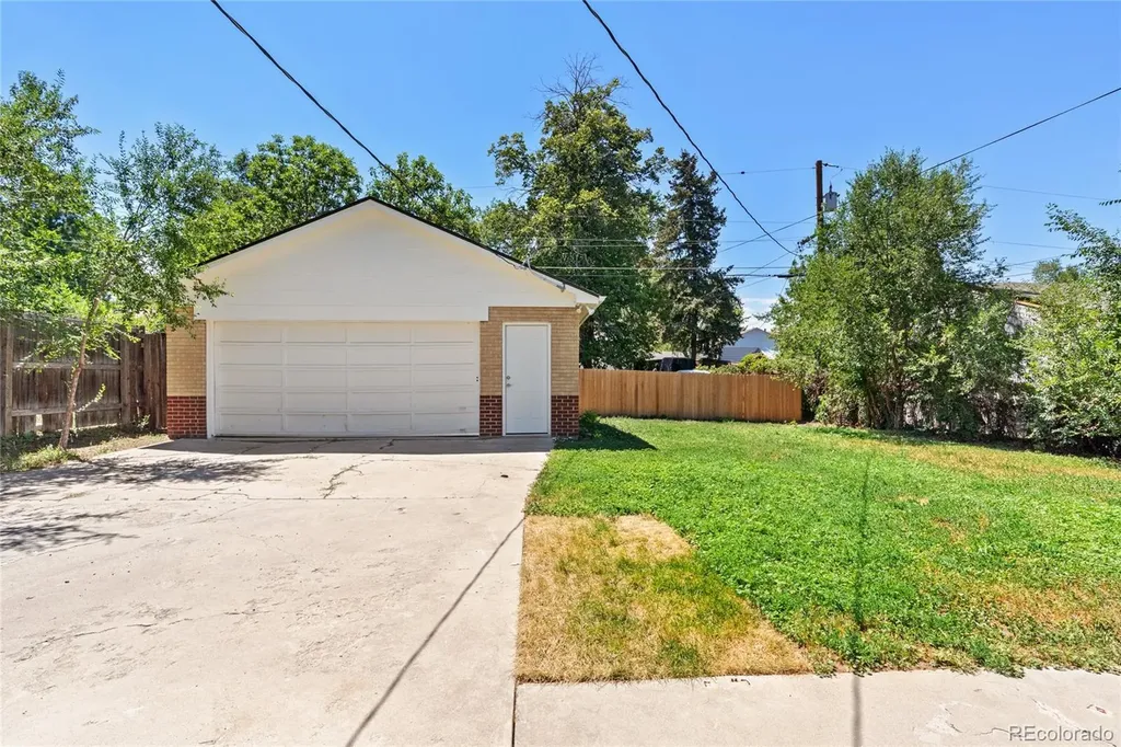 3459 S Fairfax Street Denver CO 80222