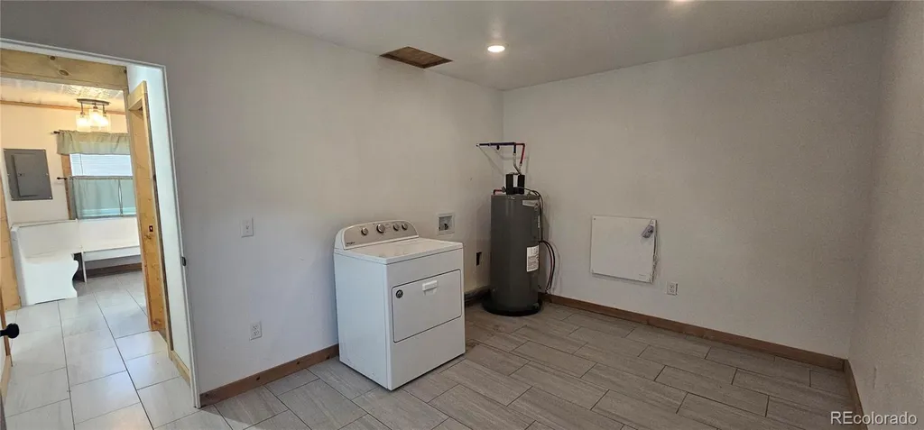 105 Iowa Avenue Seibert CO 80834
