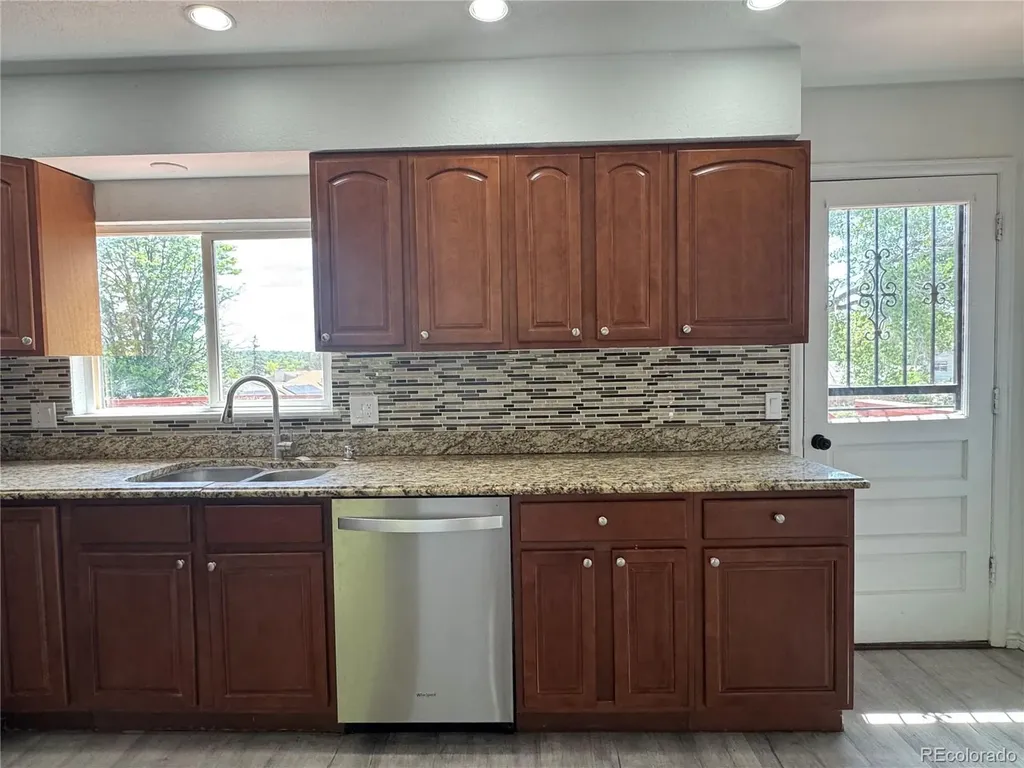 2012 S Ivory Street Aurora CO 80013