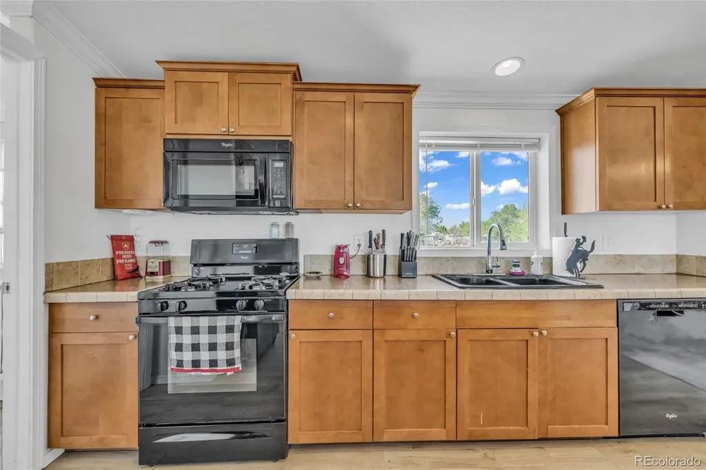 336 Lilac Circle Lochbuie CO 80603