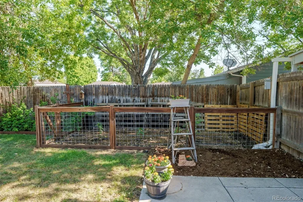 2103 S Hazel Court Denver CO 80219