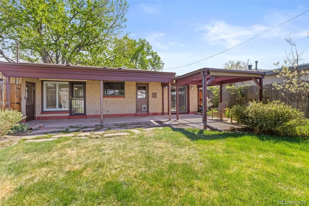 221 Magnolia Street Denver CO 80220