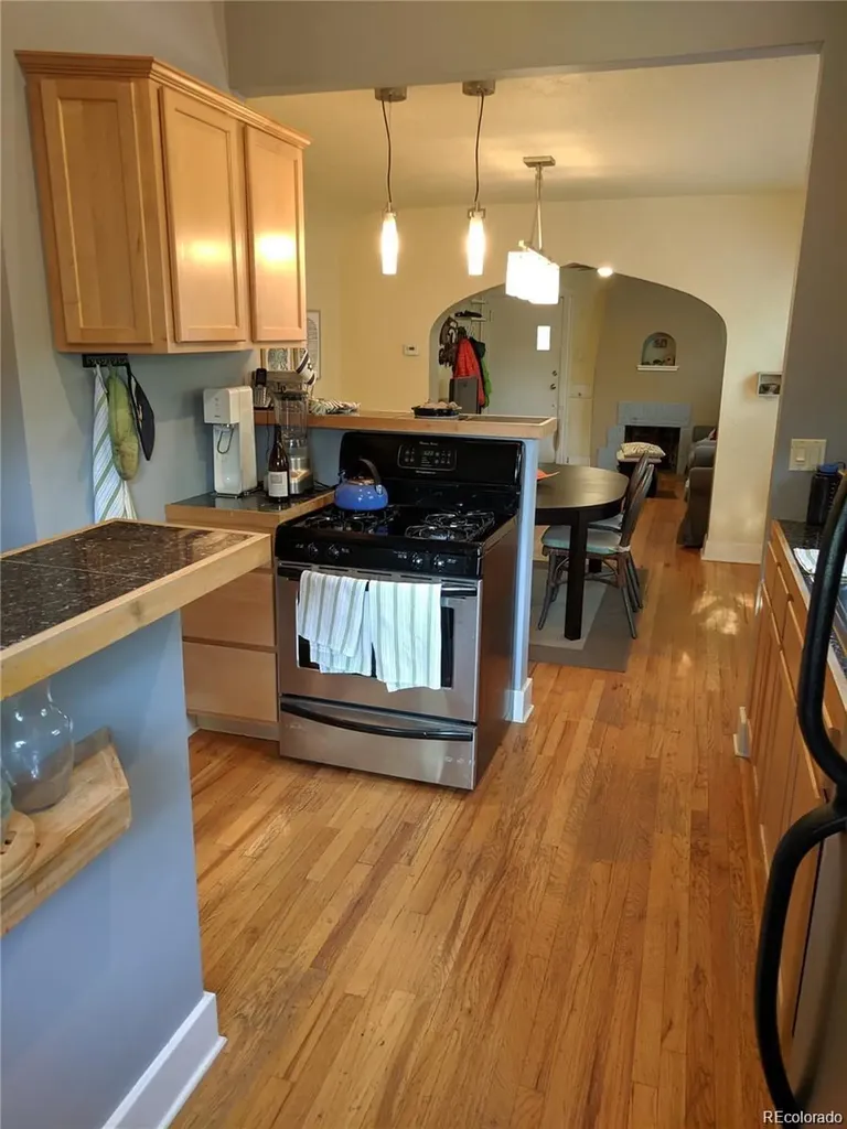 1425 Dexter Street Denver CO 80220