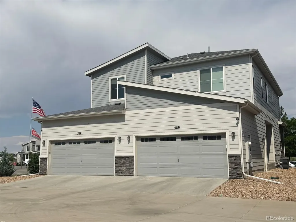 587 S Richfield Street Aurora CO 80017