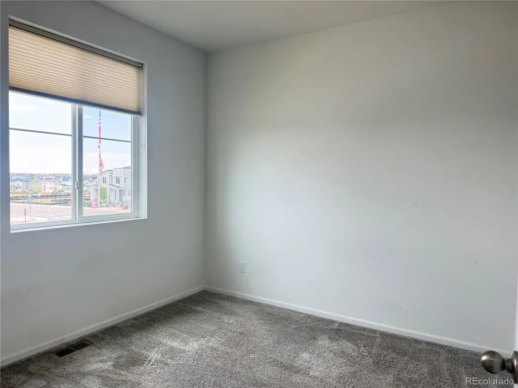 587 S Richfield Street Aurora CO 80017