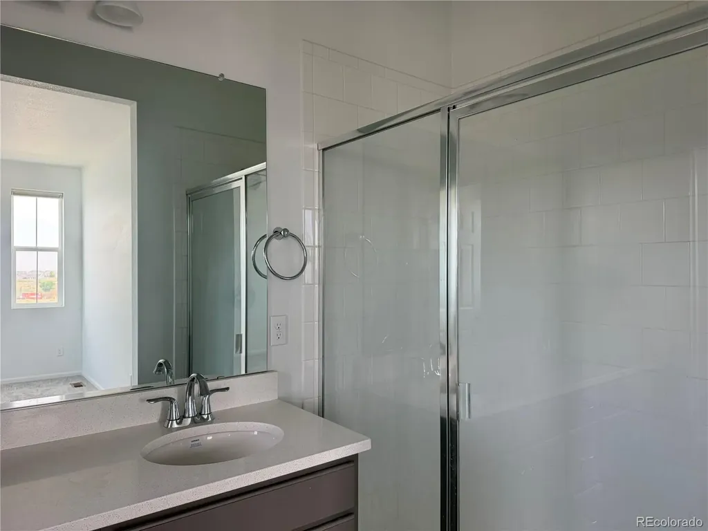 587 S Richfield Street Aurora CO 80017