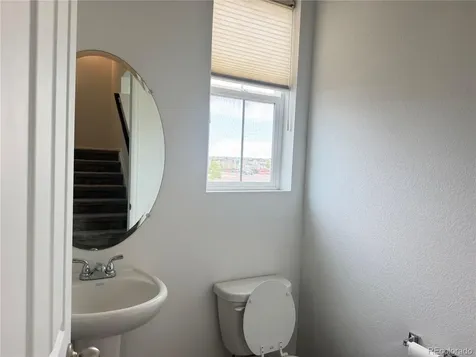 587 S Richfield Street Aurora CO 80017