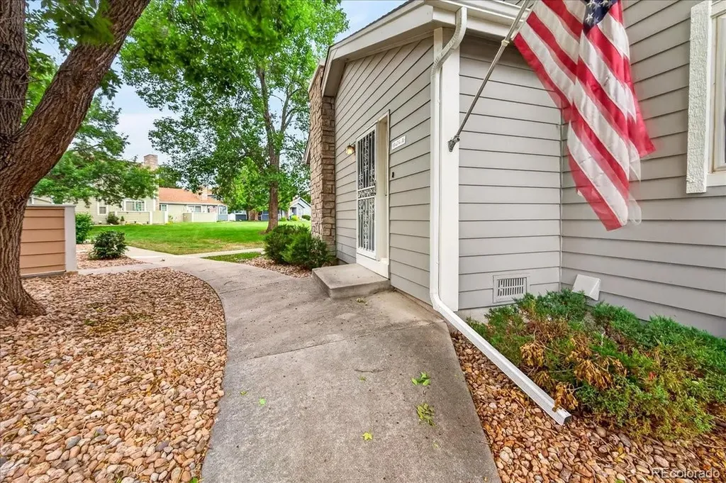 8414 Everett Way Arvada CO 80005