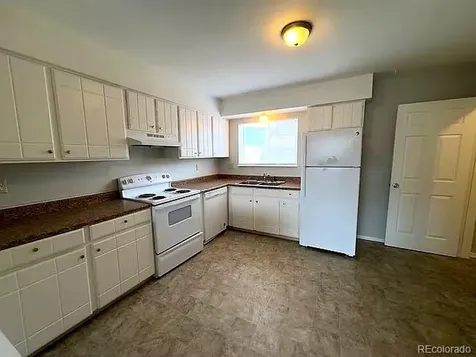 2116 Friendship Place Colorado Springs CO 80904