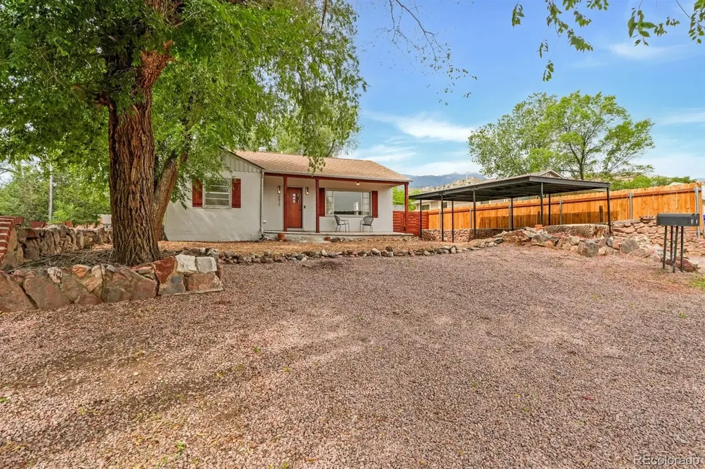 2617 Robinson Street Colorado Springs CO 80904