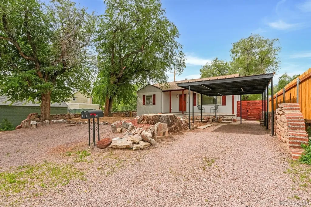 2617 Robinson Street Colorado Springs CO 80904