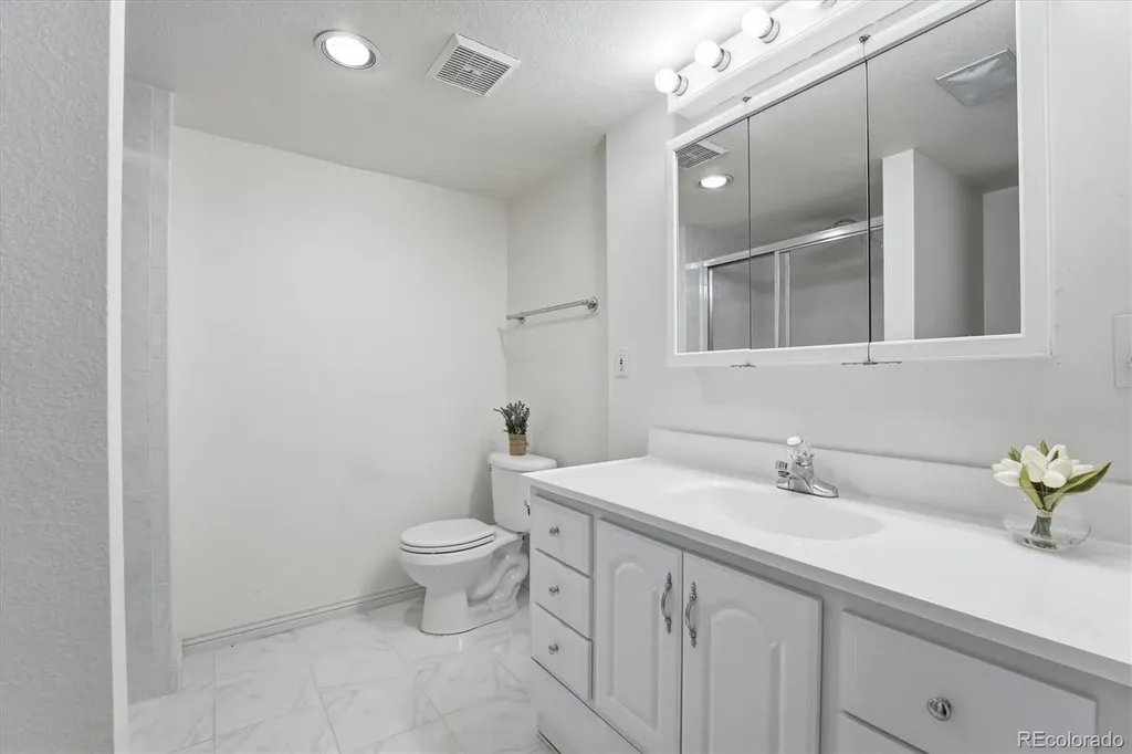 11391 E Amherst Court Aurora CO 80014
